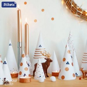 Decora a tua casa com pequenas árvoles de natal 